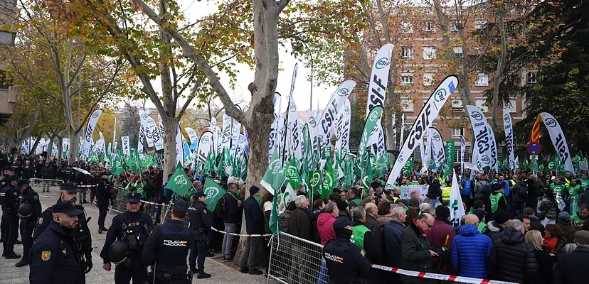 El impacto del rechazo de Adeslas en la sanidad pública: lo que viene para Muface y los funcionarios