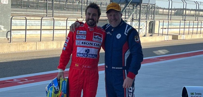 Fernando Alonso revive la esencia del automovilismo en motorland Aragón