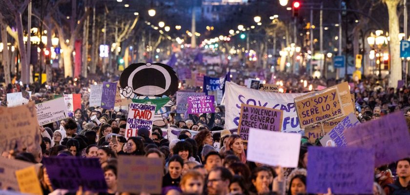 La nueva realidad de las mujeres en barcelona: del trabajo al bienestar, ¿qué ha cambiado?