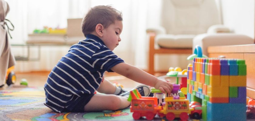 Los mejores juguetes educativos para niños de 2 años: diversión con seguridad y aprendizaje