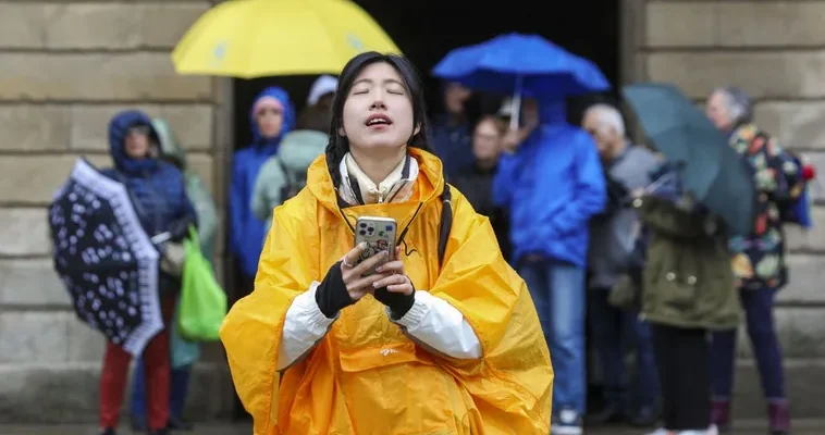 La creciente popularidad del camino de Santiago: un viaje espiritual y cultural en el siglo XXI