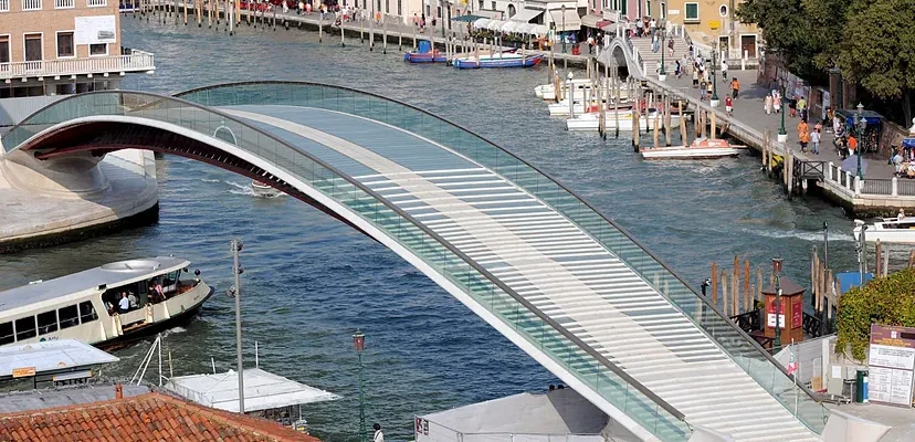 La transformación del puente de la constitución de venecia: ¿finalmente una solución a los problemas de accesibilidad?