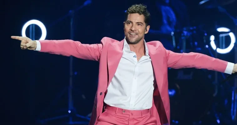 David Bisbal ilumina la Navidad en Madrid: un espectáculo inolvidable en la Real Casa de Correos