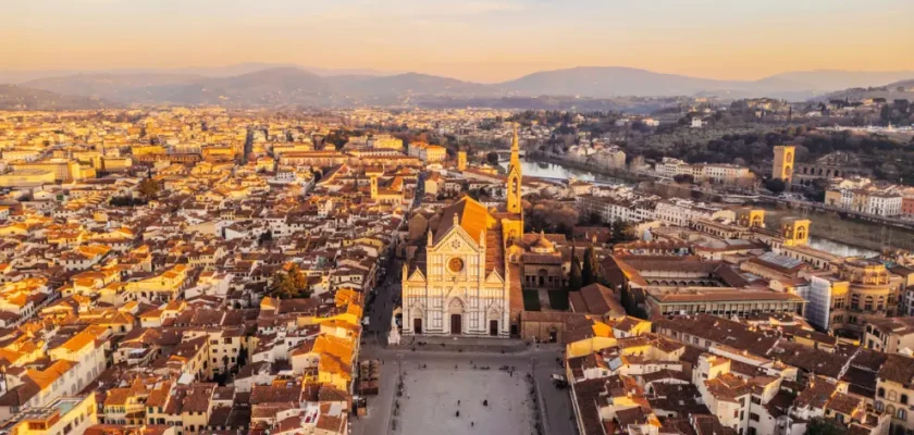 Descubriendo los secretos ocultos de la basílica de la santa croce en florencia