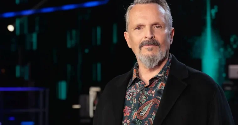 Miguel Bosé regresa a los escenarios en medio de controversias y desafíos económicos