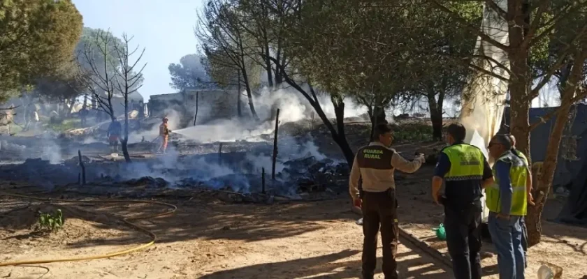 Incendio en Lucena del Puerto: Un llamado a la solidaridad y la atención a la crisis humanitaria