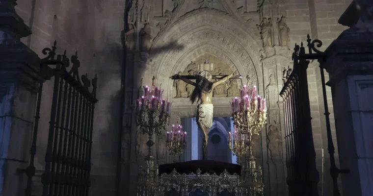 La histórica procesión del Cristo de San Agustín: un viaje excepcional por Sevilla