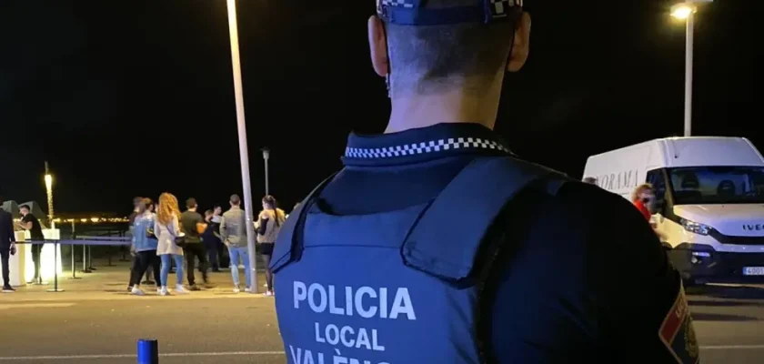 Dos hermanos detenidos en Valencia por apuñalar a su madre: Un drama familiar en Nochebuena