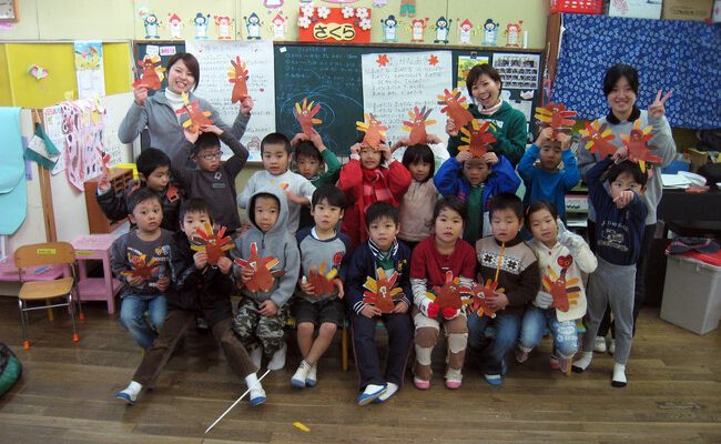 Japón enfrenta una crisis de natalidad: ¿será suficiente la semana laboral de cuatro días y guarderías gratuitas?