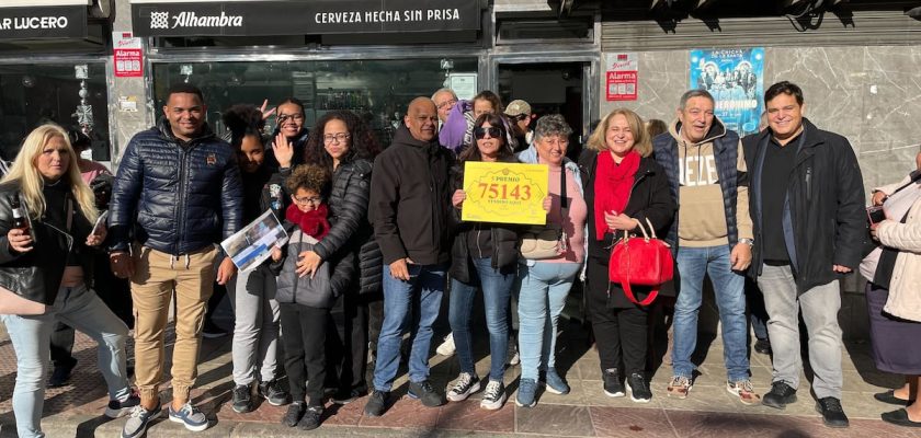 La mágica locura de la Lotería de Navidad: festejos y anhelos en Madrid