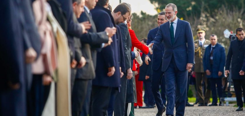 La 27 Conferencia de Presidentes: Risoterapia o Realidad Política Fallida