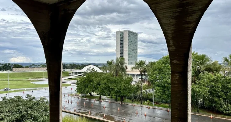 Brasilia: la capital de un sueño urbano y sus realidades sociales ineludibles