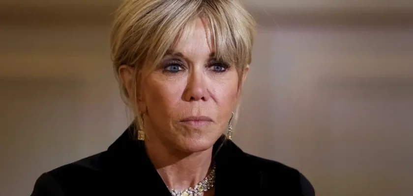 Francia: El acoso cibernético a Brigitte Macron y la batalla por la dignidad en la era digital