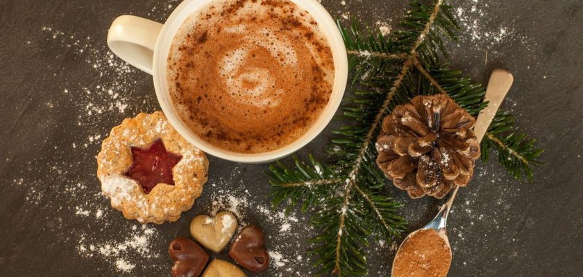 El chocolate caliente como destino: un viaje a través de las mejores tazas del mundo