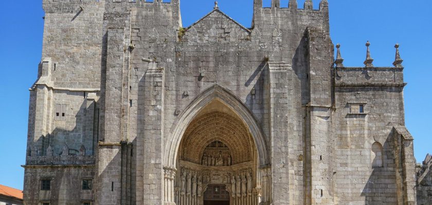 La misteriosa desaparición de objetos históricos en Tui: ¿qué está pasando en el Archivo de la Catedral?