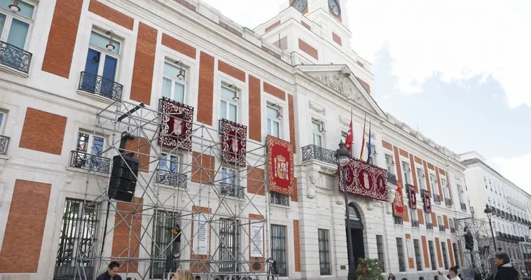 La controversia por la Real Casa de Correos: un conflicto de competencias en Madrid