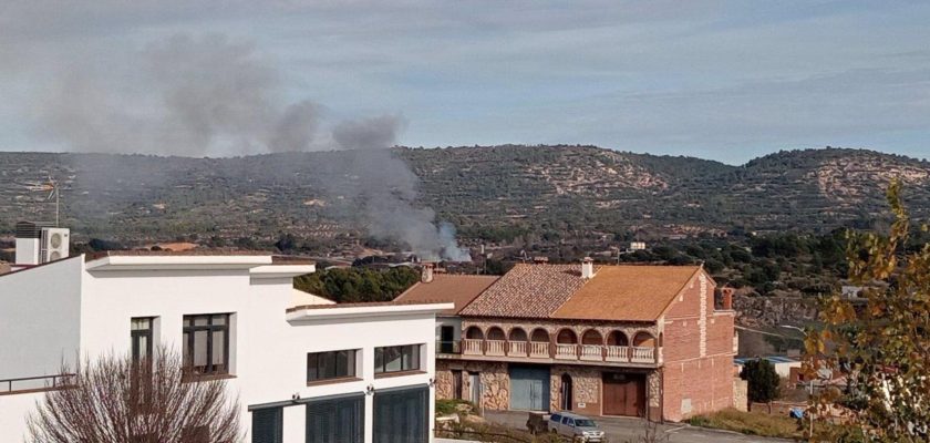 Incendio en fábrica de puertas en Sacedón: una alerta roja que pondrá a prueba la resiliencia de una comunidad