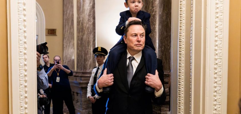 Elon Musk y la lucha por el gasto público en EE. UU.: ¿Una crisis fiscal inminente?