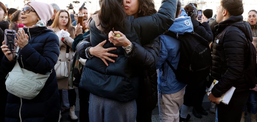 Preparativos y seguridad para las campanadas en la Puerta del Sol: todo lo que necesitas saber