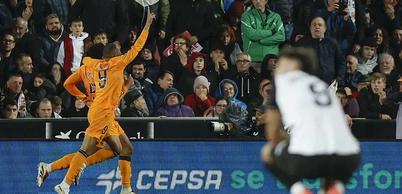 El real madrid sorprende en mestalla: una hazaña inesperada que resucita el espíritu blanco