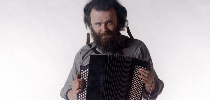 Garth Hudson: La espina dorsal de The Band y su legado eterno en la música