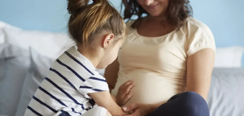 Nueva ayuda de 1.000 euros para la crianza de hijos: todo lo que necesitas saber