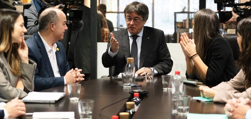 El futuro incierto del diálogo político en España: el portazo de puigdemont al PSOE