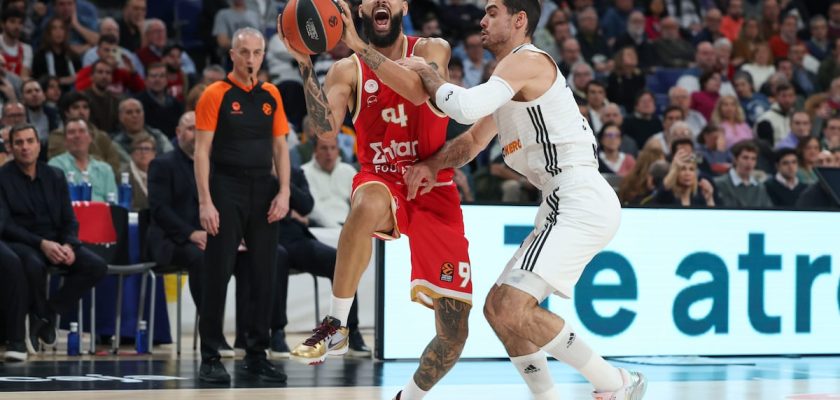 Olympiacos brilla en el Santiago Bernabéu y frena la racha del Real Madrid en la Euroliga