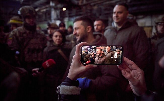 El complejo proceso de evacuación en Ucrania: Desafiando fronteras y peligros invisibles