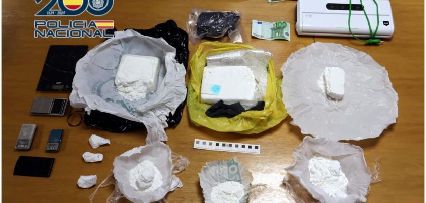 Gran operativo en Santiago de Compostela desarticula red de tráfico de cocaína