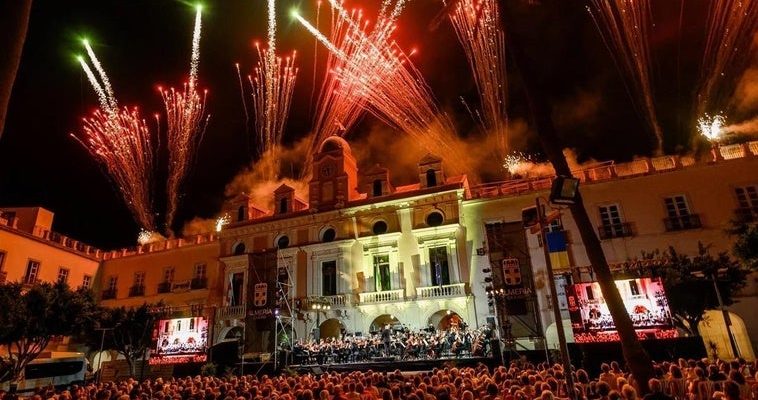 Días festivos en Andalucía y Almería: ¿Cómo planificar tu 2025?