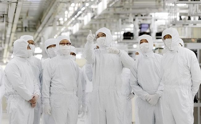 Caída de ingresos de Samsung: retos y oportunidades en la carrera por los semiconductores de 2 nm