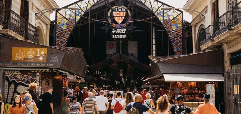 Los mercados gastronómicos de España: un festín para los sentidos