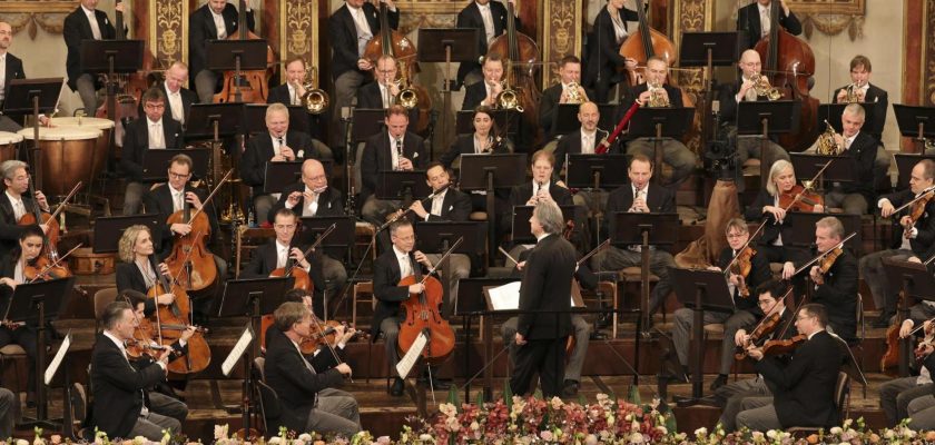 Riccardo Muti y el mágico Concierto de Año Nuevo 2024: tradición, música y un toque de humor