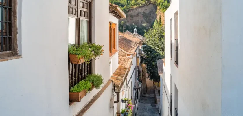 La burbuja inmobiliaria en España: ¿una oportunidad en Granada y sus alrededores?