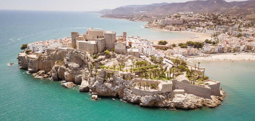 Descubre Peñíscola y el Parque Natural de la Sierra de Irta: tu próxima escapada soñada