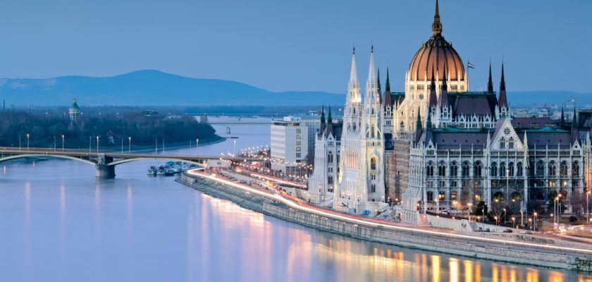 descubre budapest: itinerario de 5 días entre historia y modernidad en la perla del danubio