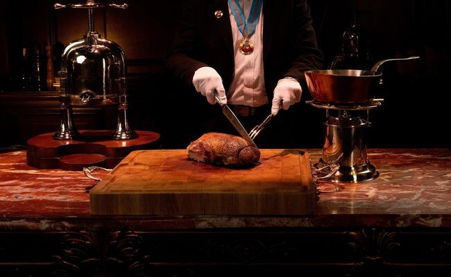 El arte oculto del canard à la presse: un viaje culinario a través del lujo y la tradición