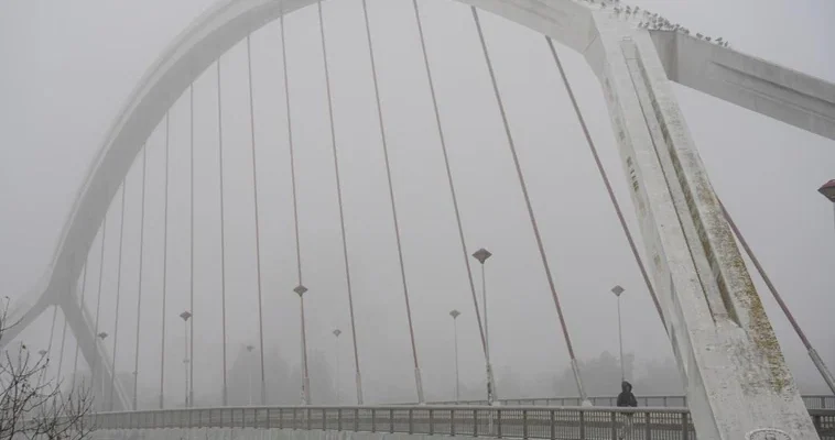 Dificultades de la aviación en tiempos de niebla: el caos en los aeropuertos de Granada y Málaga