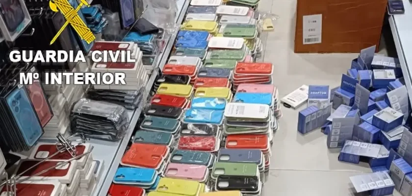 La lucha contra la falsificación: La Guardia Civil desmantela red de accesorios de Apple en Barcelona