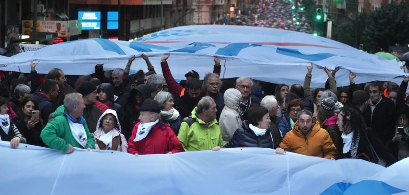 El complejo proceso de normalización en Euskadi: a un paso del olvido o la memoria