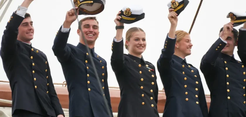 El buque-escuela Juan Sebastián Elcano llega a Tenerife: un hito histórico con la Princesa Leonor