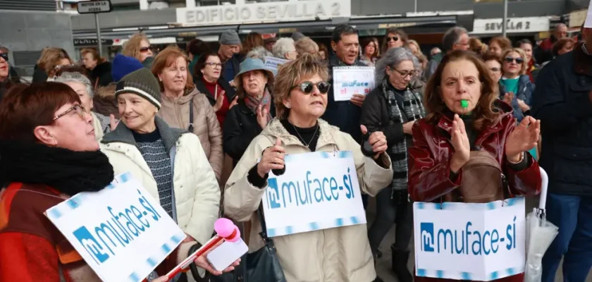 Muface en la cuerda floja: ¿qué futuro le espera a la sanidad pública en España?