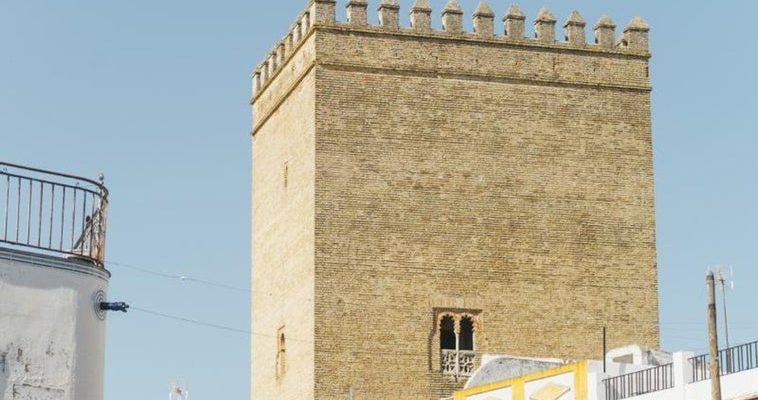 La Torre de los Guzmanes: Historia, leyendas y secretos de un monumento en La Algaba