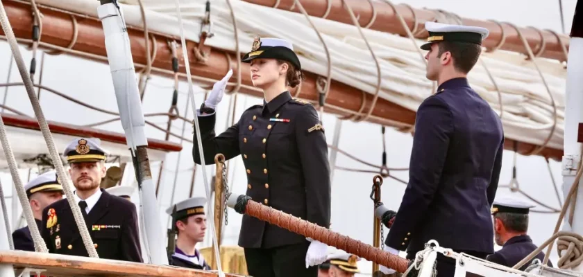 La princesa Leonor y su travesía en el buque escuela: entre jamón, paella y churros