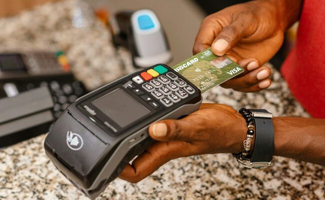 India desafía a Visa y Mastercard: el auge del sistema de pagos UPI