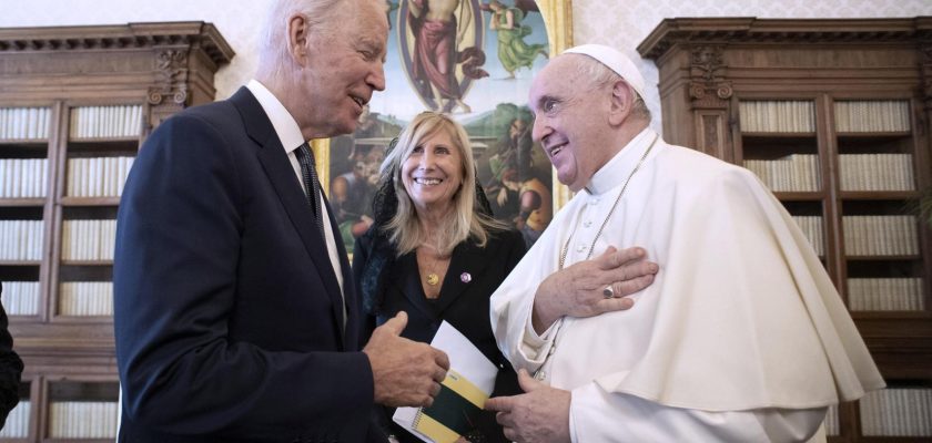 Joe Biden otorga la Medalla Presidencial de la Libertad al Papa Francisco: un gesto de gratitud y reconocimiento