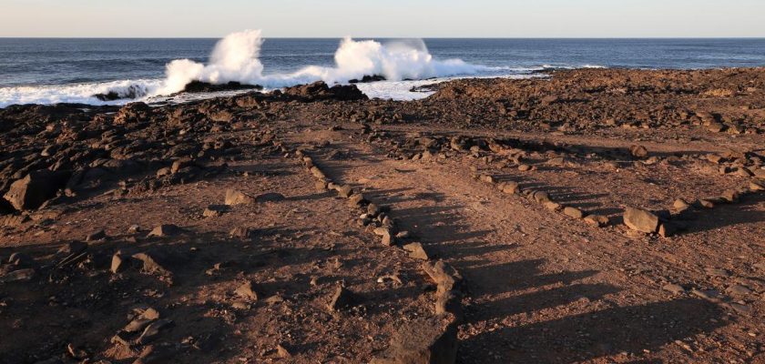 Descubriendo las Salinas de El Confital: Un legado en el ocaso de Gran Canaria