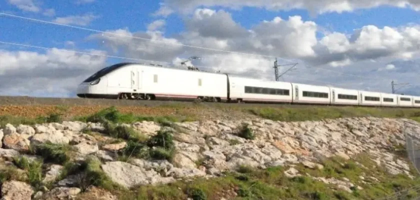 Incidencia de los trenes Avril: el misterioso 'efecto 2000' regresa para paralizar Renfe