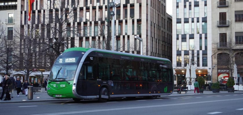 El dilema del transporte público en Zaragoza: ¿un escudo social o un juego de poder?